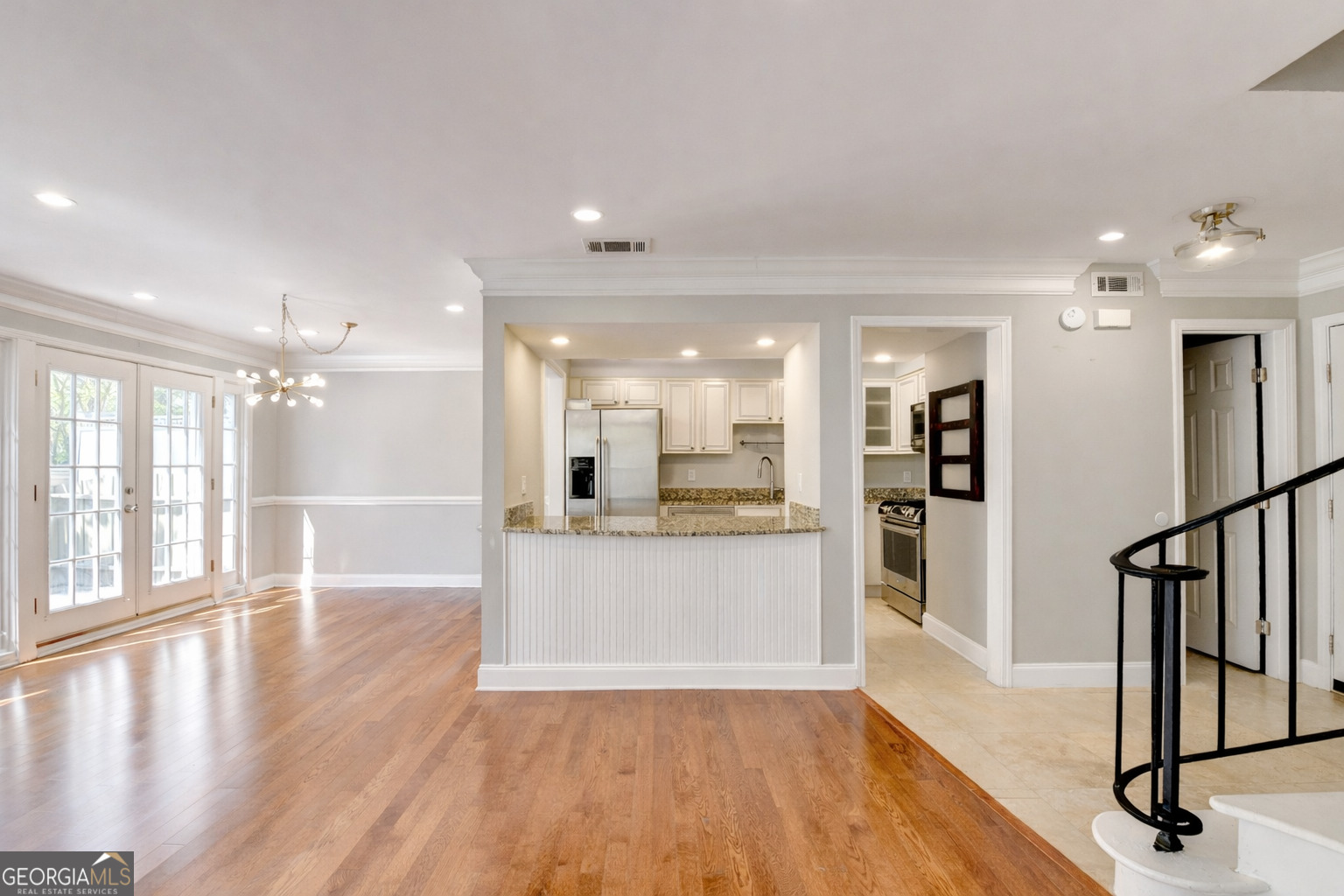 6980 Roswell Road C#5