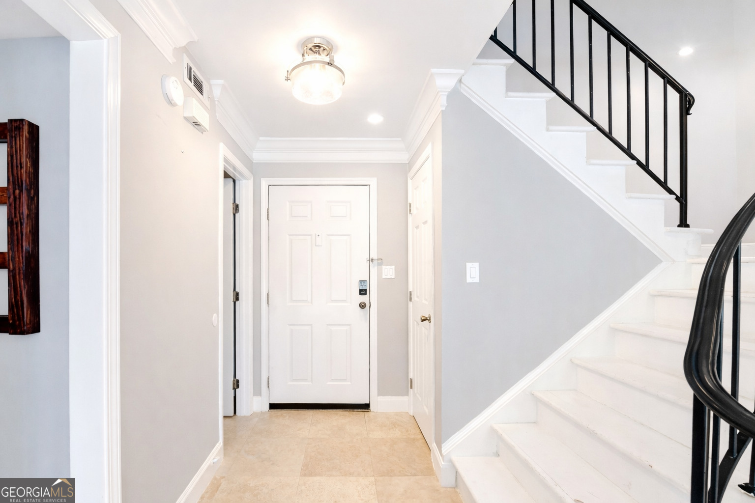 6980 Roswell Road C#5