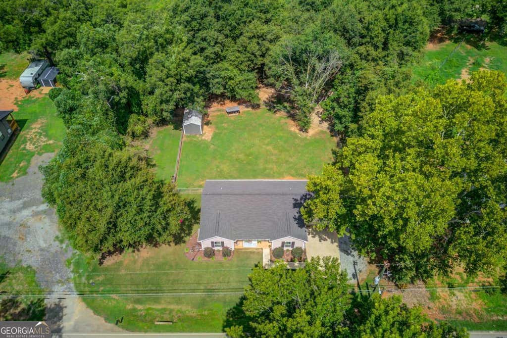 Photo of 418 Starrs Bridge Road, Canon, GA 30520 (MLS # 10825657)