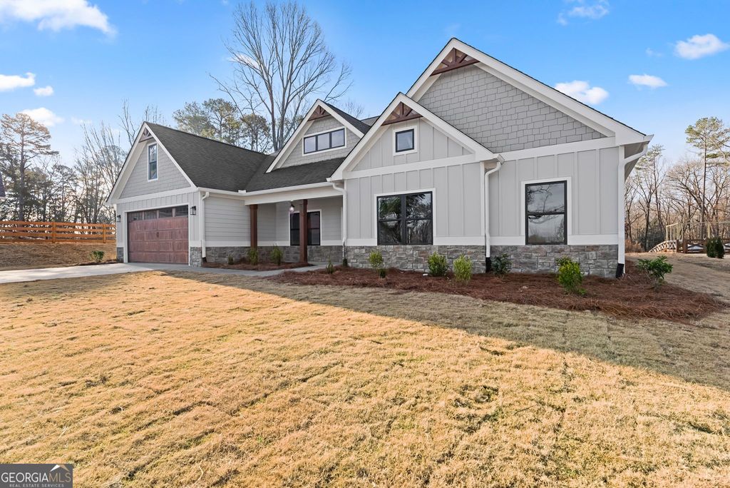 Photo of 2041 Highway 197 N, Clarkesville, GA 30523 (MLS # 10675242)