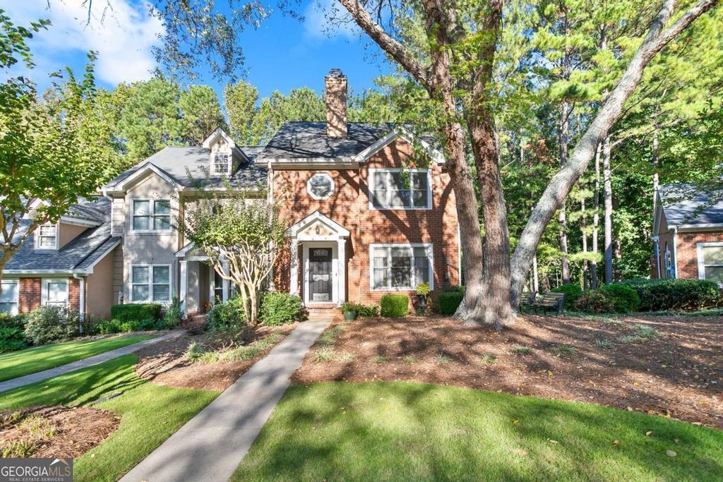 Photo of 734 Olde Towne Lane, Marietta, GA 30068 (MLS # 10756271)