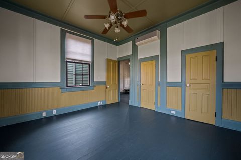 listing image 112