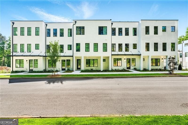 2202 Carlton CT 7