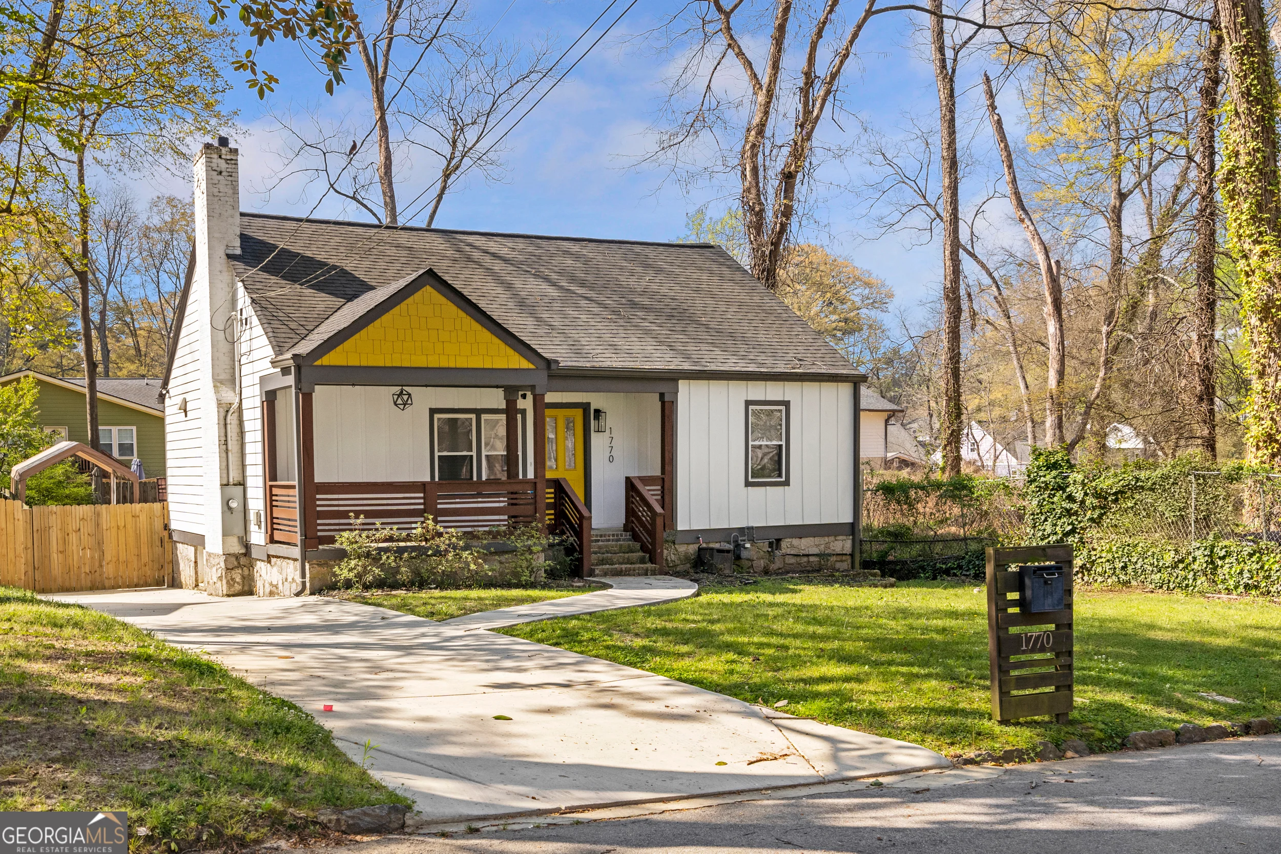 1770 S Olympian Way SW