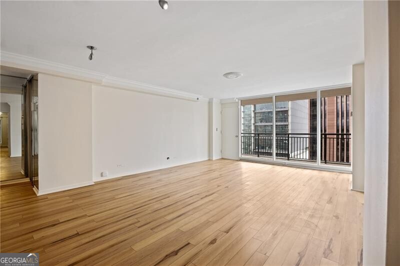 Windsor Over Peachtree - Residential