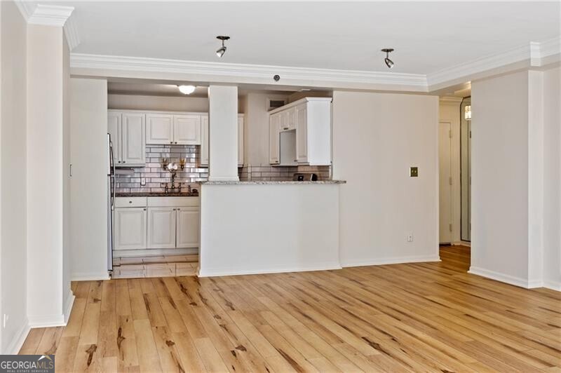 Windsor Over Peachtree - Residential