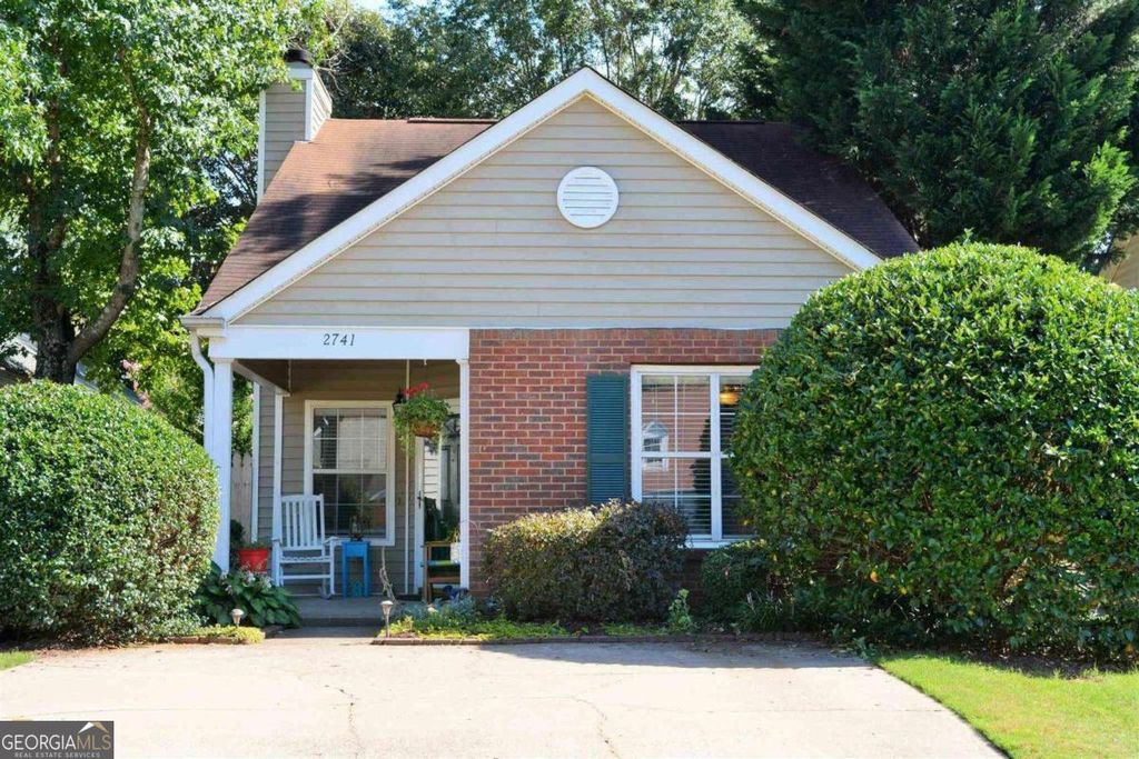 Photo of 2741 NW Saint Charles Lane NW, Kennesaw, GA 30144 (MLS # 10731422)