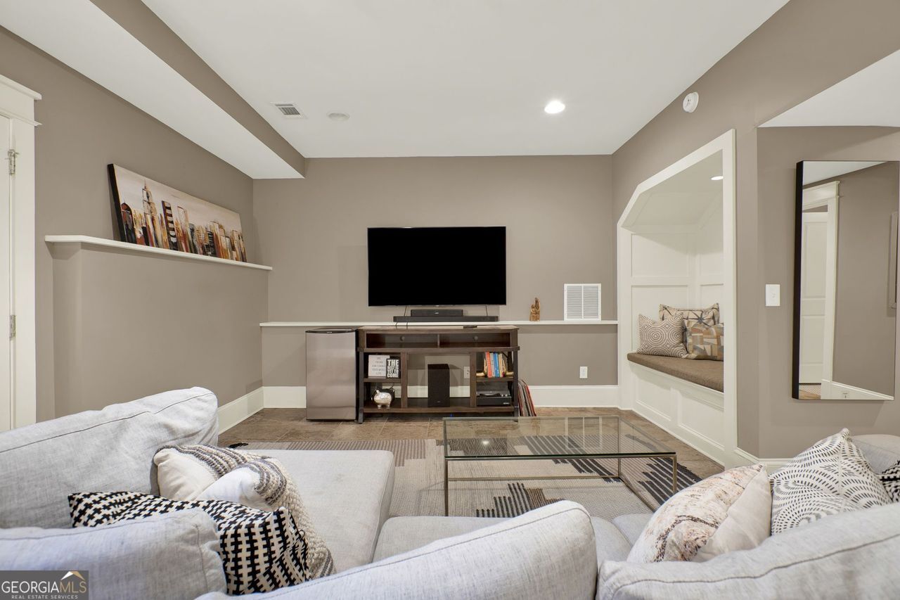 Winnona Park - Residential