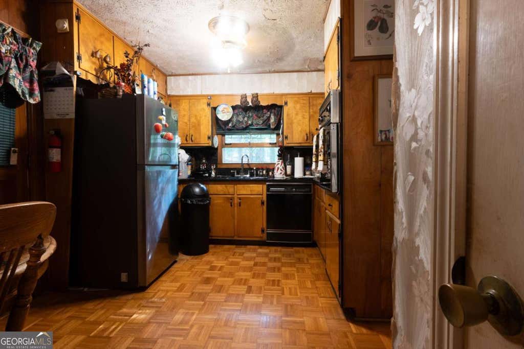 Photo of 2738 Black Forest Trail SW, Atlanta, GA 30331 (MLS # 10816051)