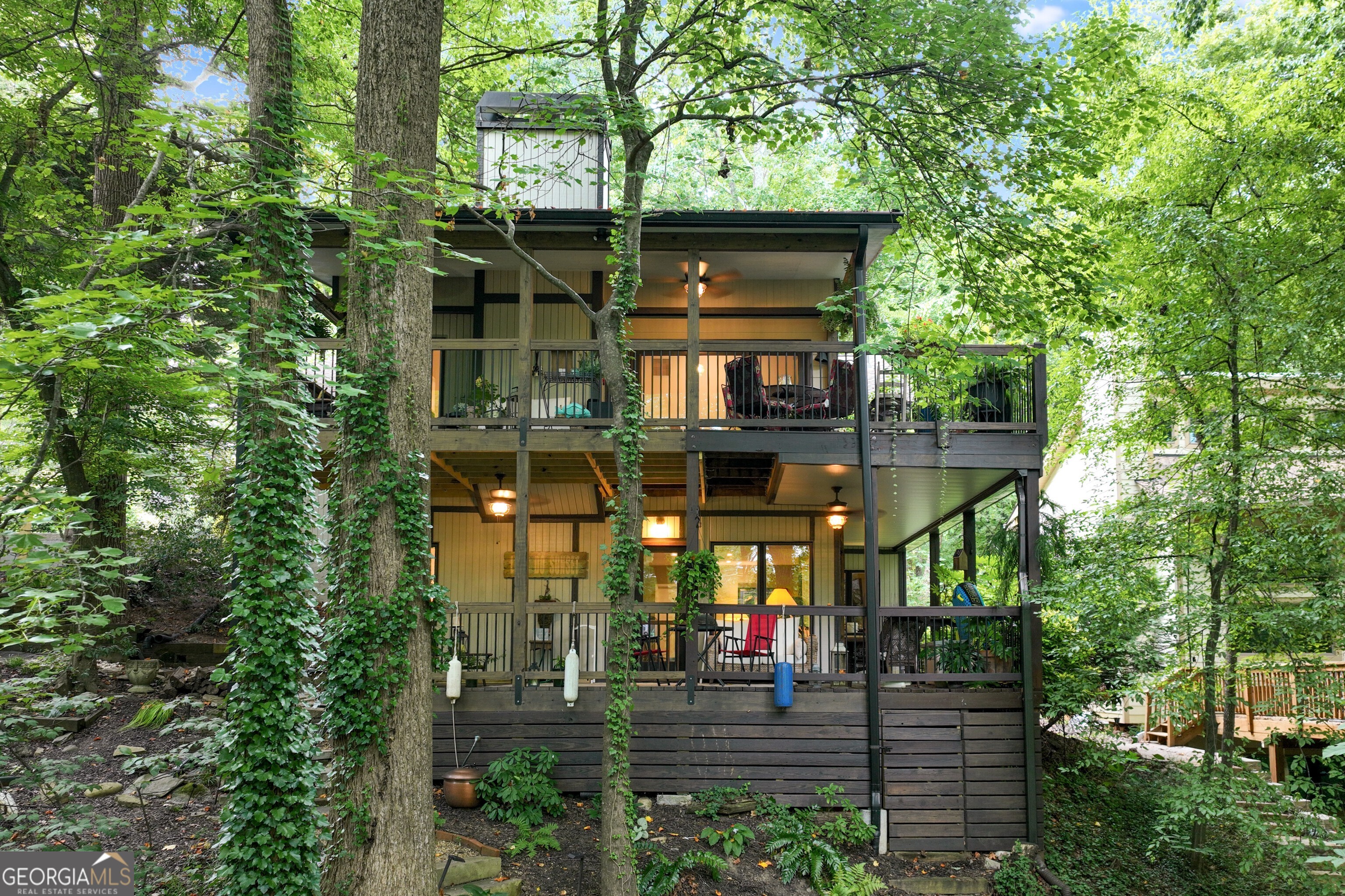 Lanier Country Club Estates - Residential