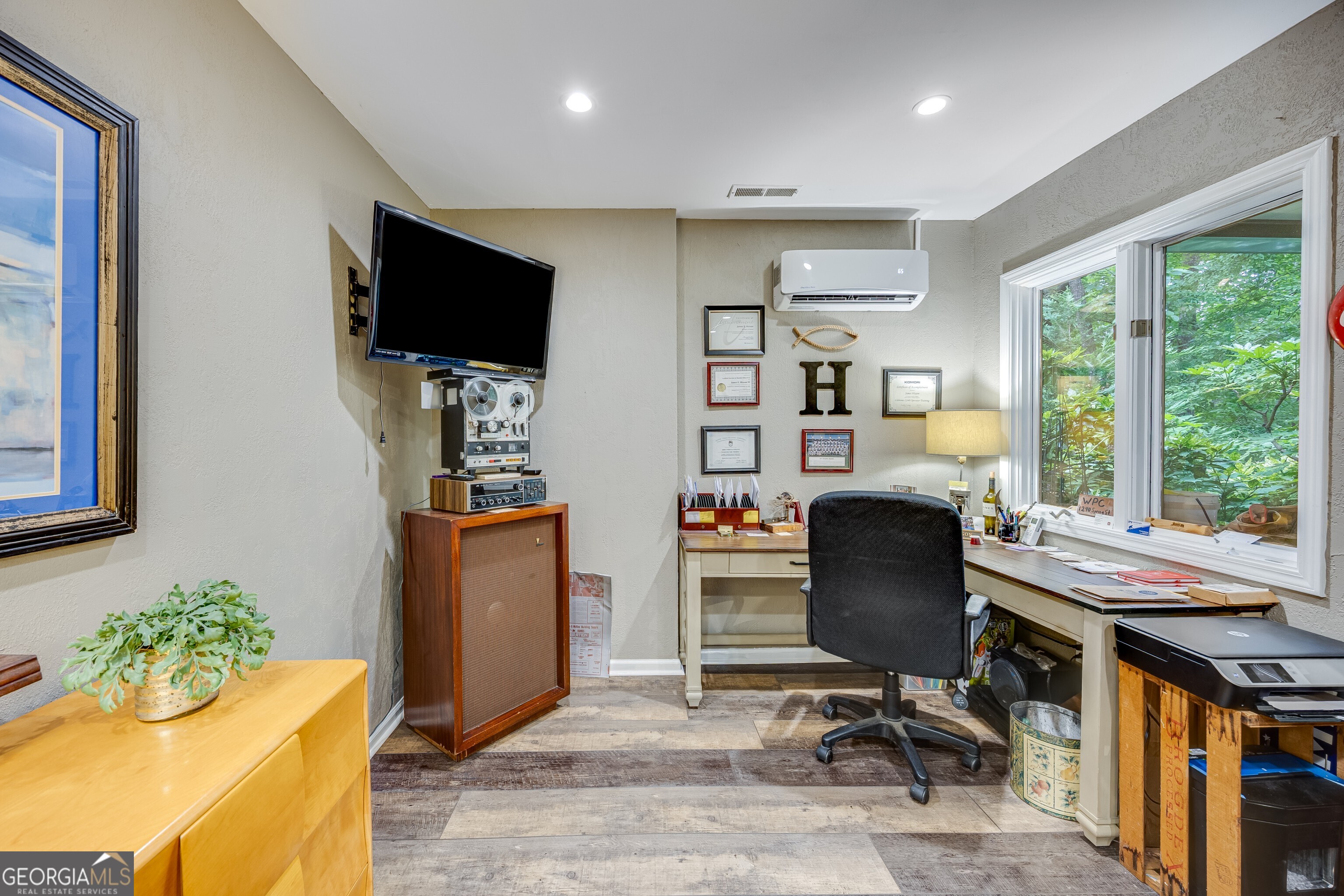 Lanier Country Club Estates - Residential
