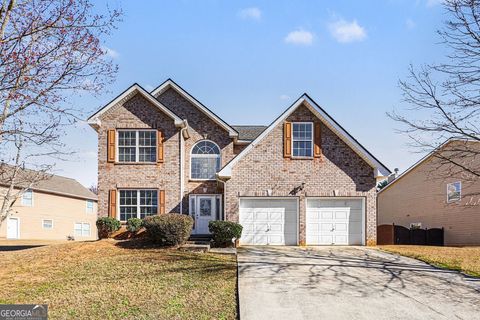 Photo of 1020 Buckingham Terrace, Fairburn, GA 30213 (MLS # 10677567)