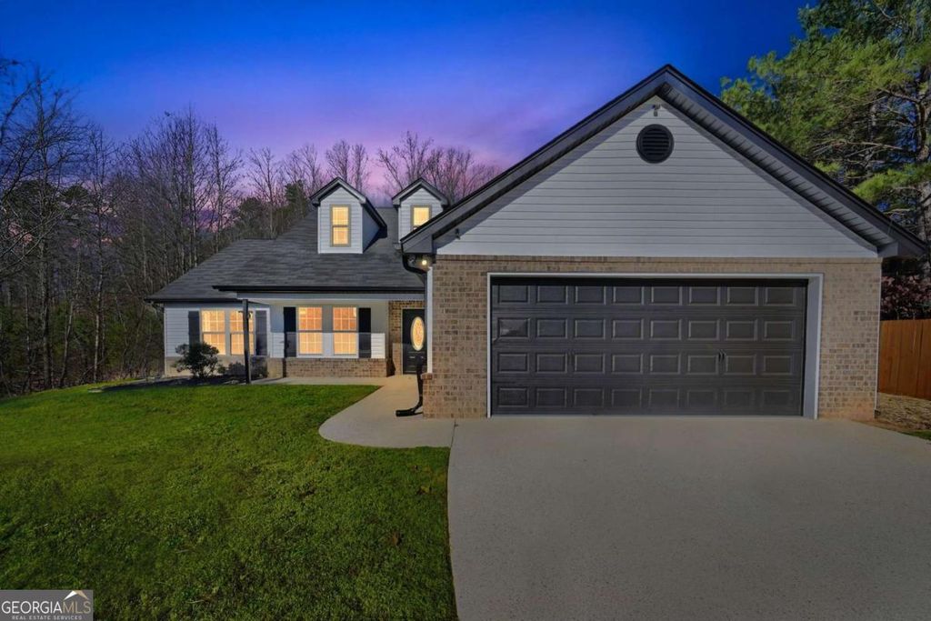 Photo of 2218 Smallwood Springs Drive, Gainesville, GA 30507 (MLS # 10650774)