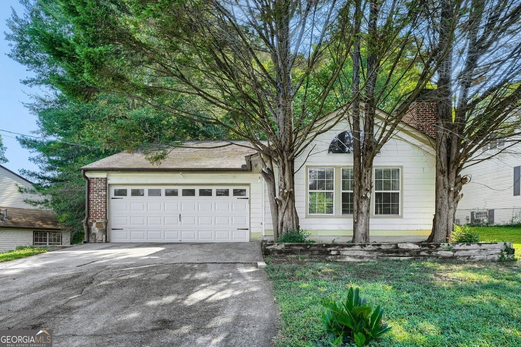 Photo of 5754 Western Hills Drive, Norcross, GA 30071 (MLS # 10851690)