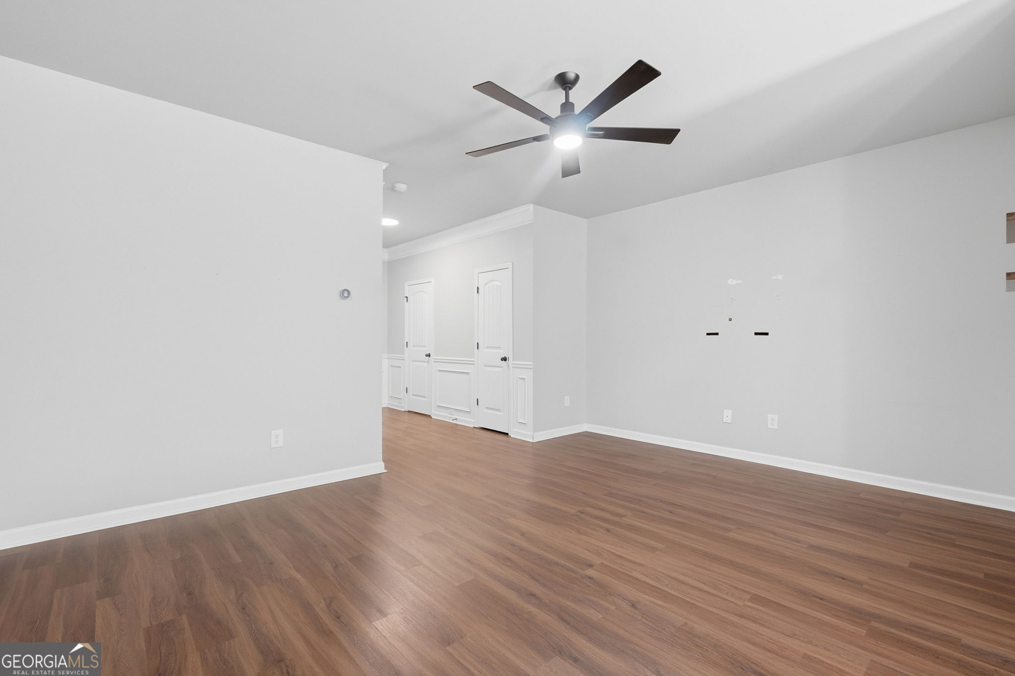 643 Oakside PL