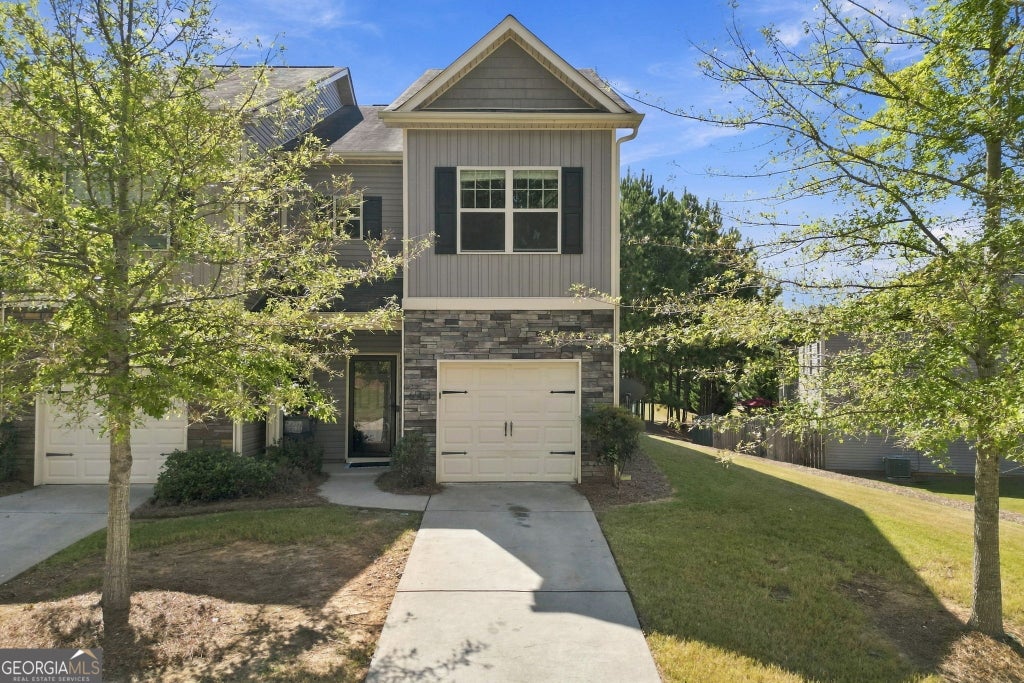 Photo of 643 Oakside Place, Acworth, GA 30102 (MLS # 10868556)