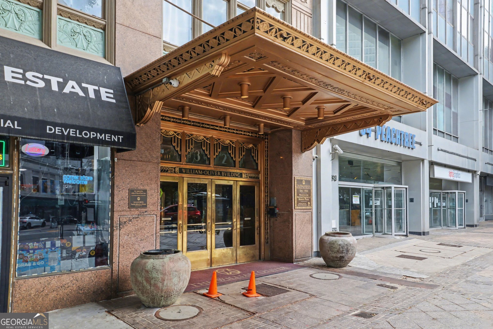 32 Peachtree ST NW 402