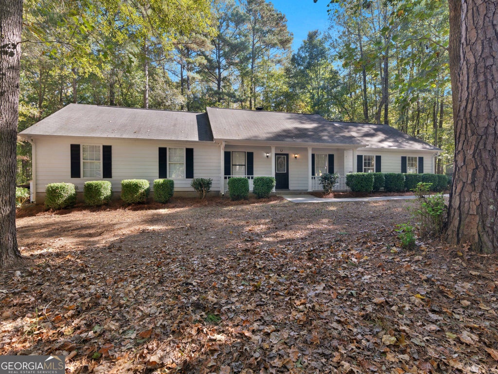 Photo of 130 Leguin Lane, Locust Grove, GA 30248 (MLS # 10881879)