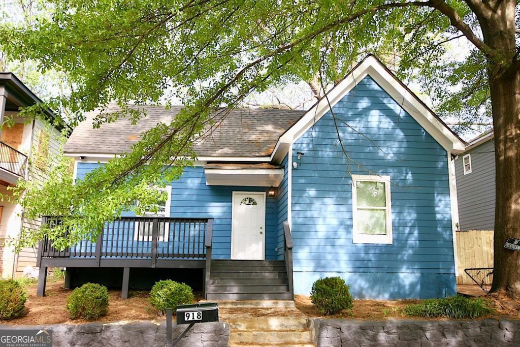 Photo of 918 Smith St SW, Atlanta, GA 30310 (MLS # 10730512)