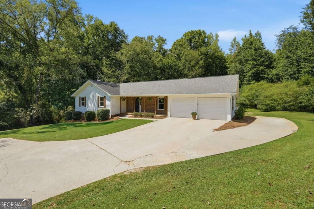 Photo of 3758 Woodlane Road, Gainesville, GA 30506 (MLS # 10838626)