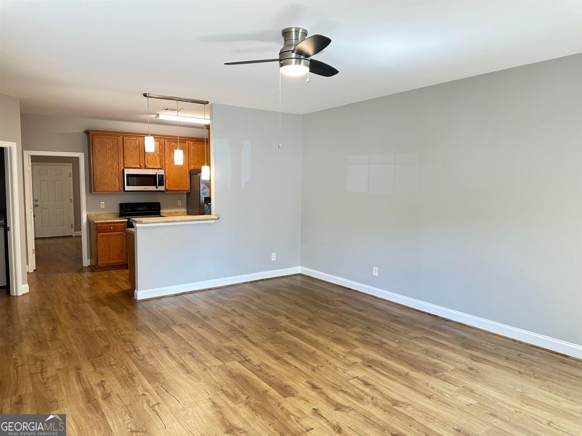 110 Lena LN 51