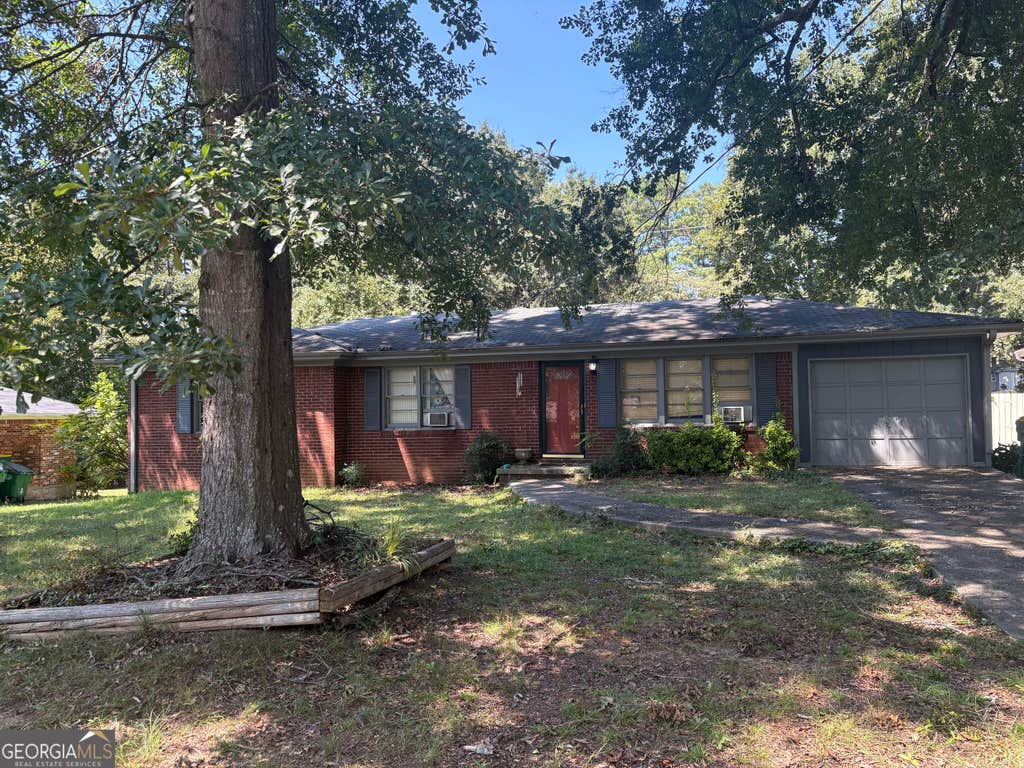 Photo of 684 Virginia Circle, Forest Park, GA 30297 (MLS # 10832914)
