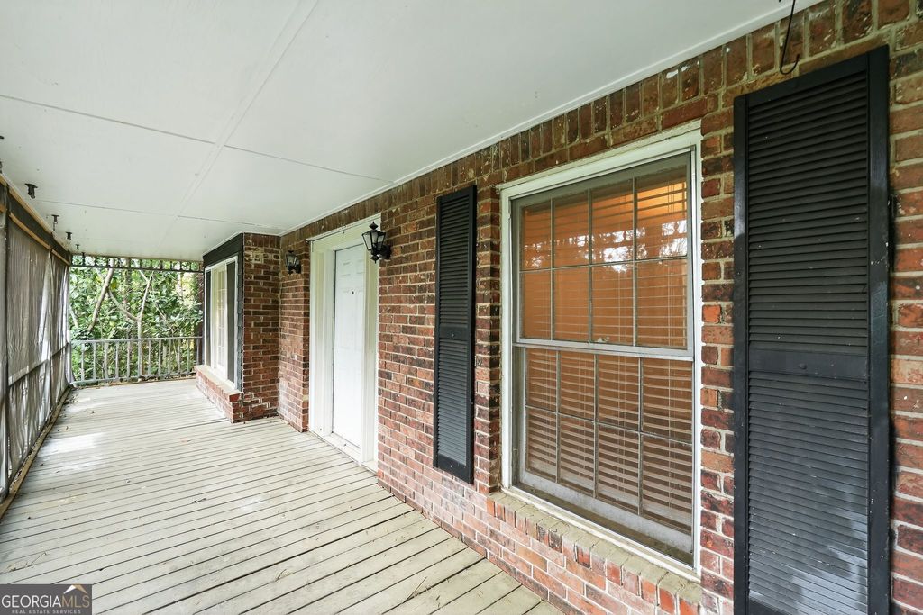 Photo of 3050 Scott Road, Marietta, GA 30066 (MLS # 10728952)