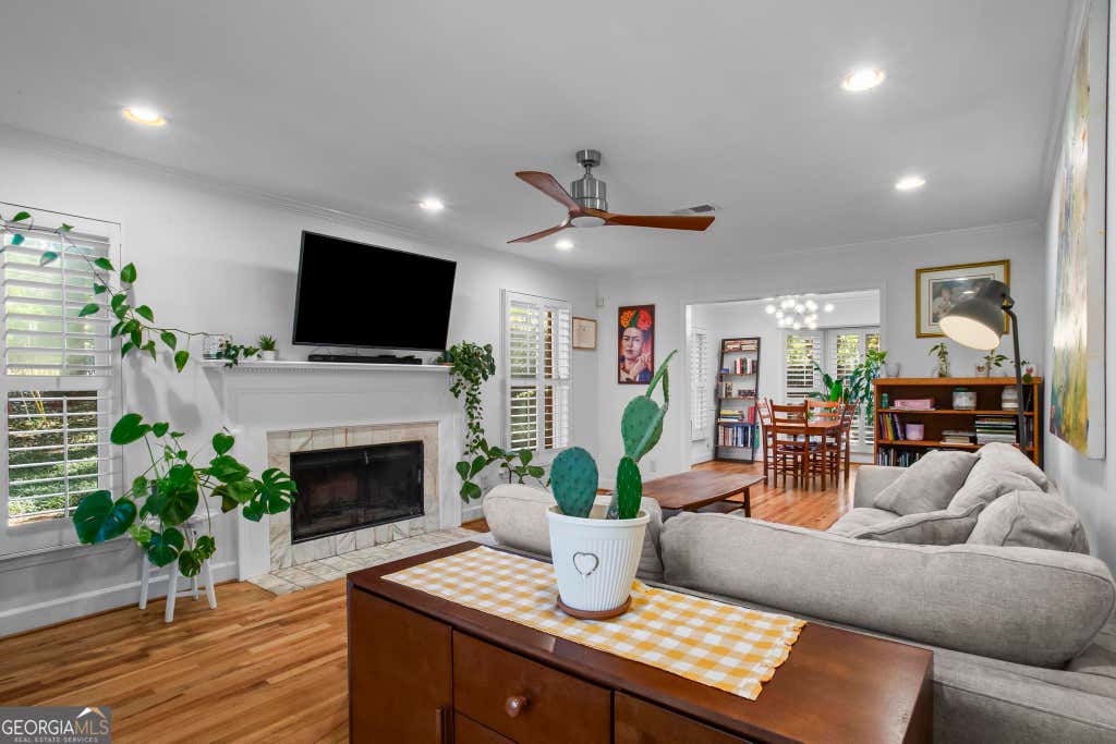 Photo of 101 Defoors Mill Drive NW, Atlanta, GA 30318 (MLS # 10814616)