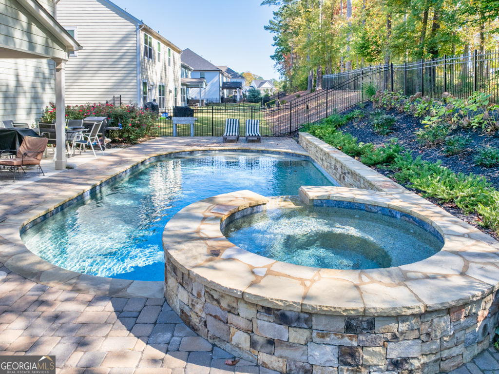 7424 Ash Tree CIR