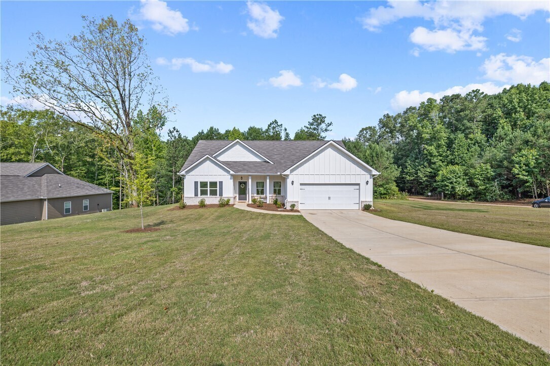 Photo 1 of 23 — 76 Wisteria LN, Mansfield, GA 30055