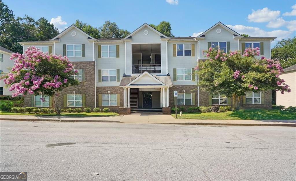 Affordable condo with easy access to shopping and major highways. New carpet & new paint! Ready to move in! Photos coming soon.