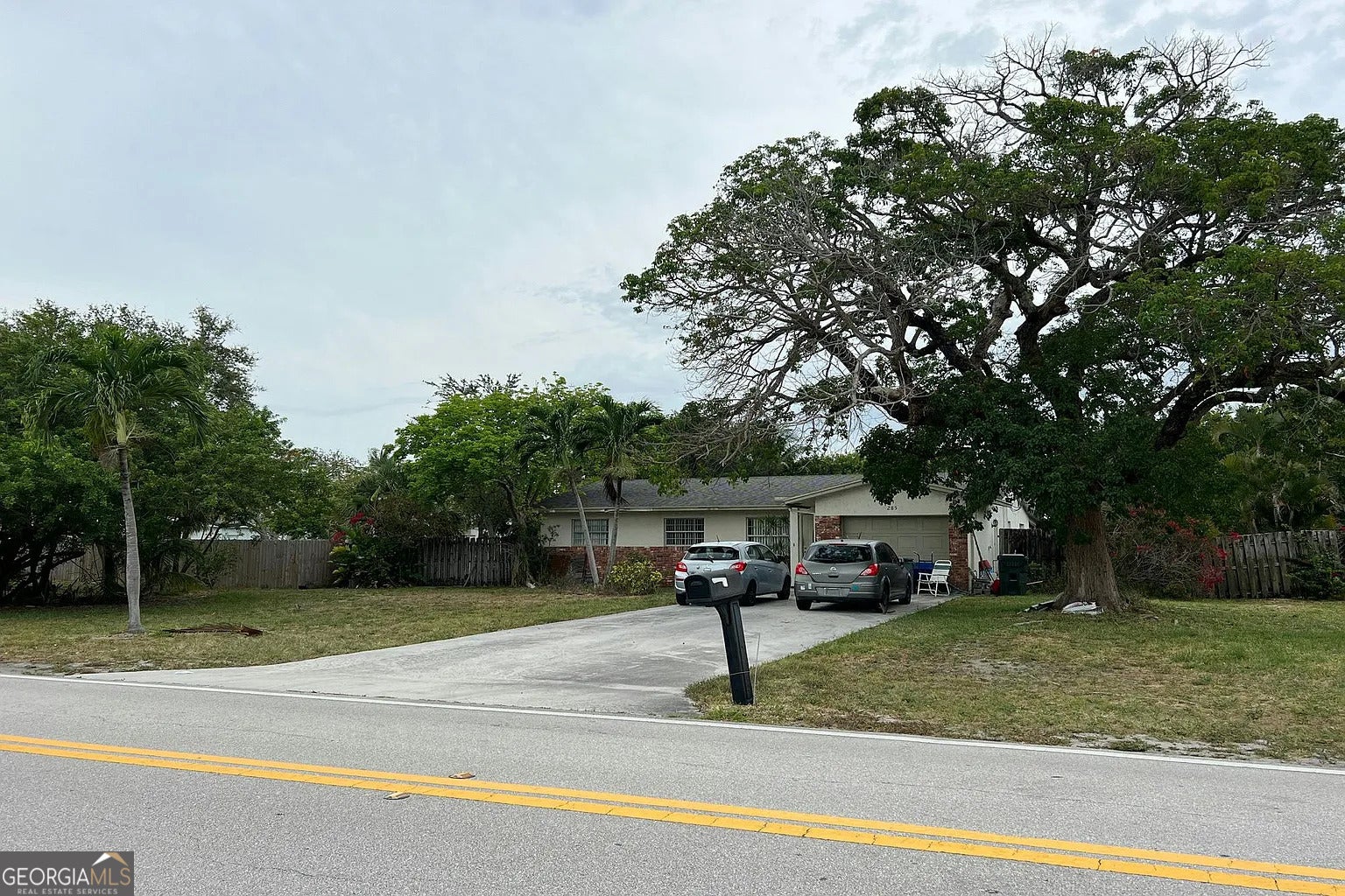 285 NW 35th Street, Boca Raton FL 33431