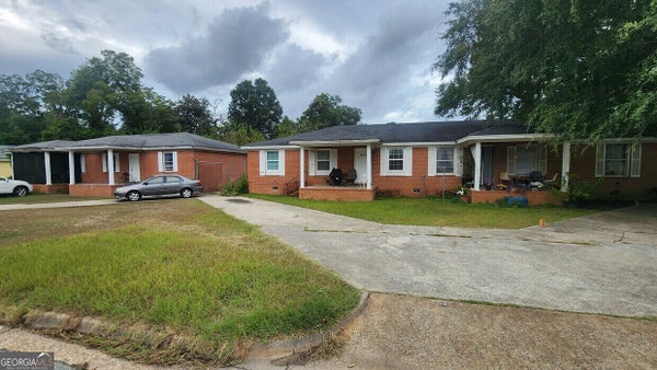 605 BURKE AVE, ALBANY, GA 31701 - Image 7ceb6f79d5ad2bdbe178c55e0d8dc918/187777680