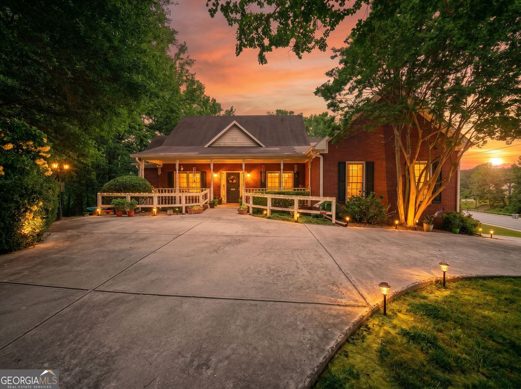 Photo of 5030 Pine Mountain Road NW, Kennesaw, GA 30152 (MLS # 10741839)