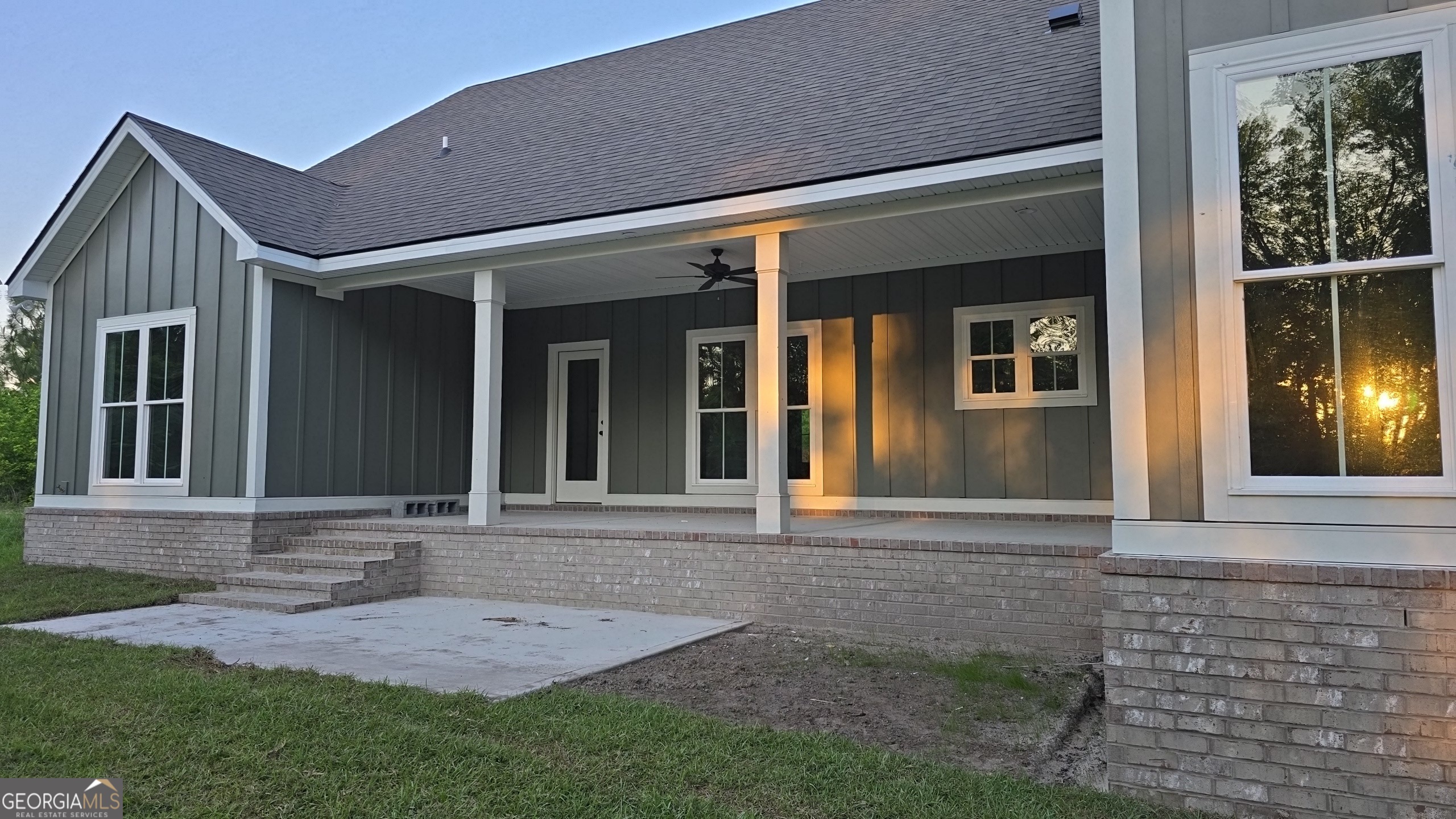 200 Ray Howell LN
