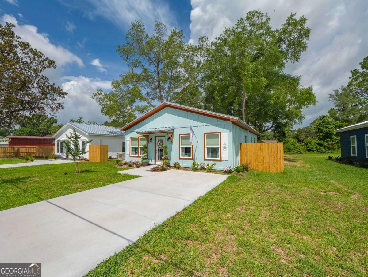 1007 Elbert EXT