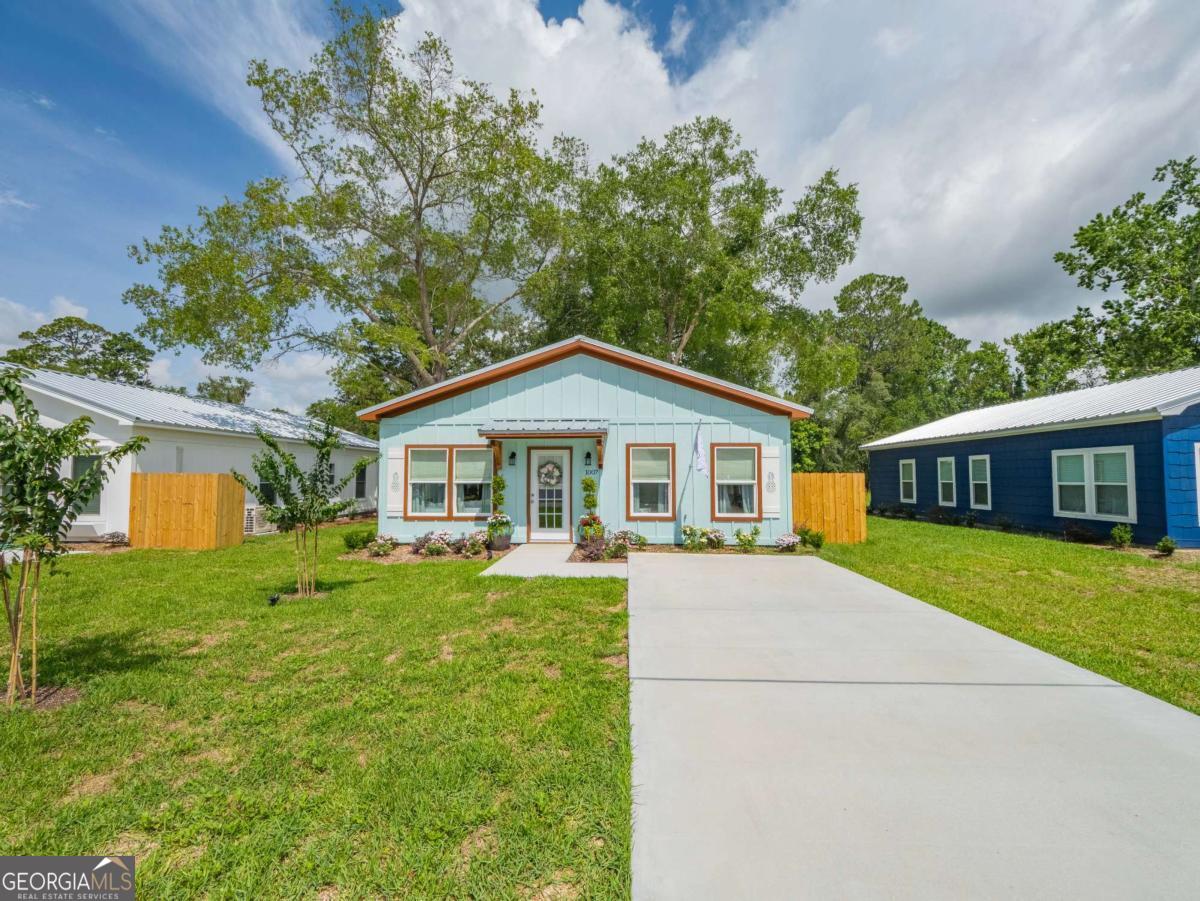 1007 Elbert EXT