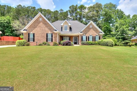 Single Family Residence in Loganville GA 420 Big Sam Circle.jpg