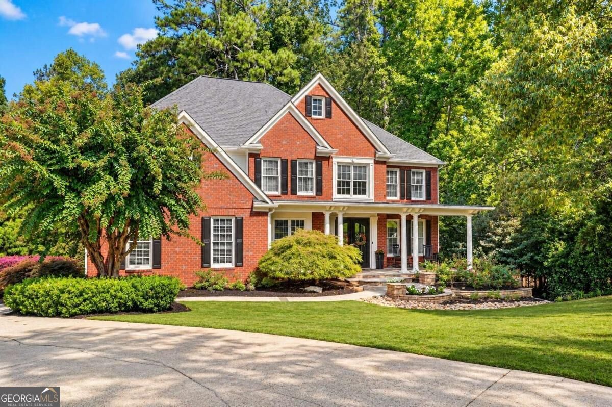 335 Chickering Lake CT