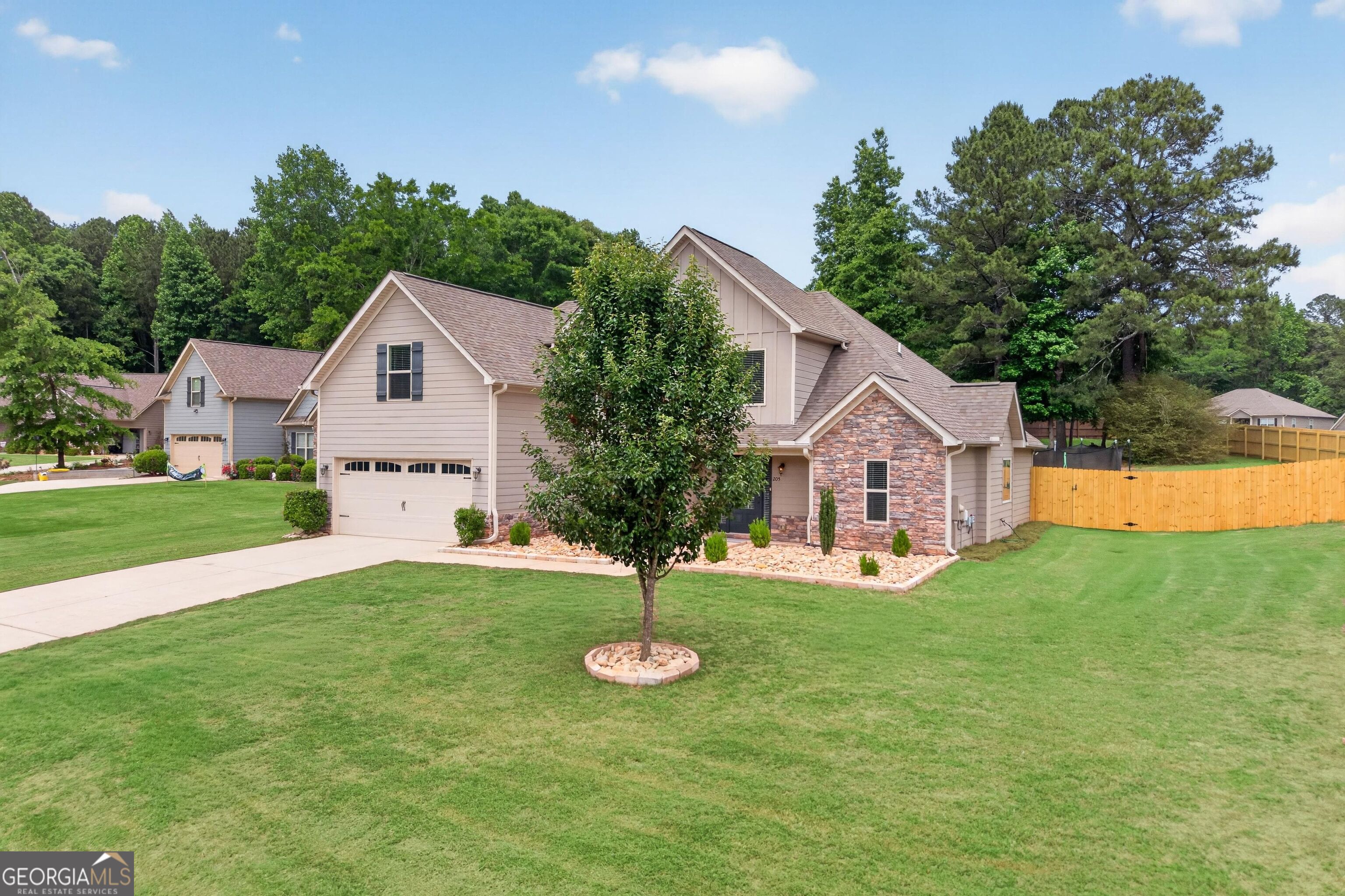 205 Arbor WAY