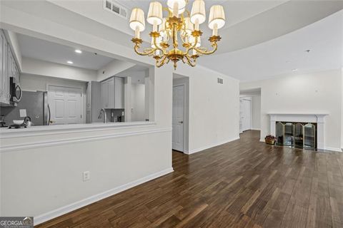 Condominium in Atlanta GA 3636 Habersham Rd 7.jpg