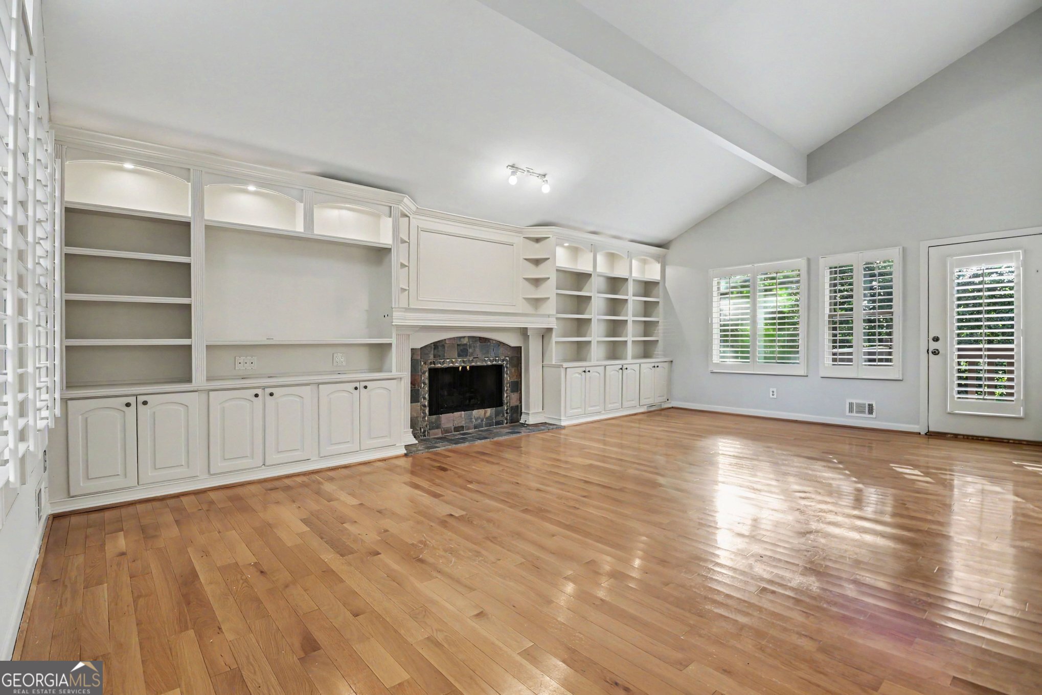 140 Fairway Ridge DR