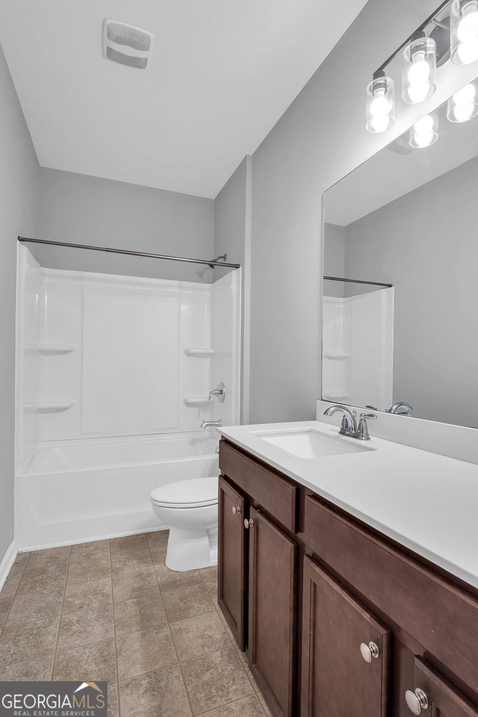1506 Charcoal Ives RD