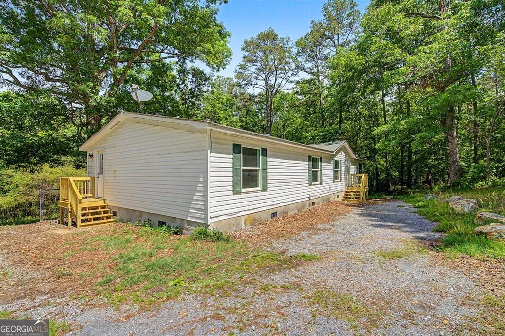 Photo of 224 Woodland Way NW, Cartersville, GA 30120 (MLS # 10763085)