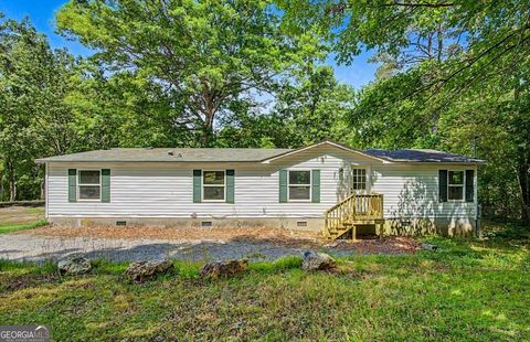 Photo of 224 Woodland Way NW, Cartersville, GA 30120 (MLS # 10763085)
