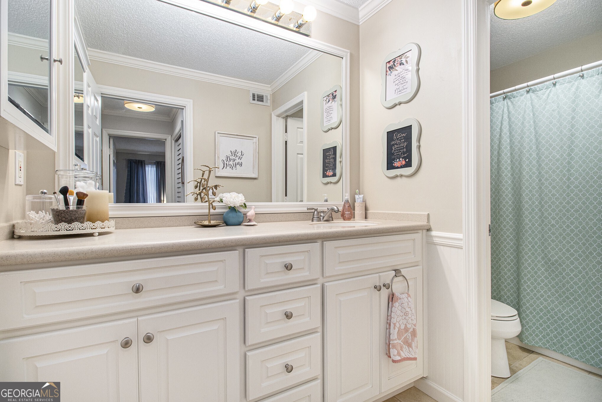 106 Granville CT