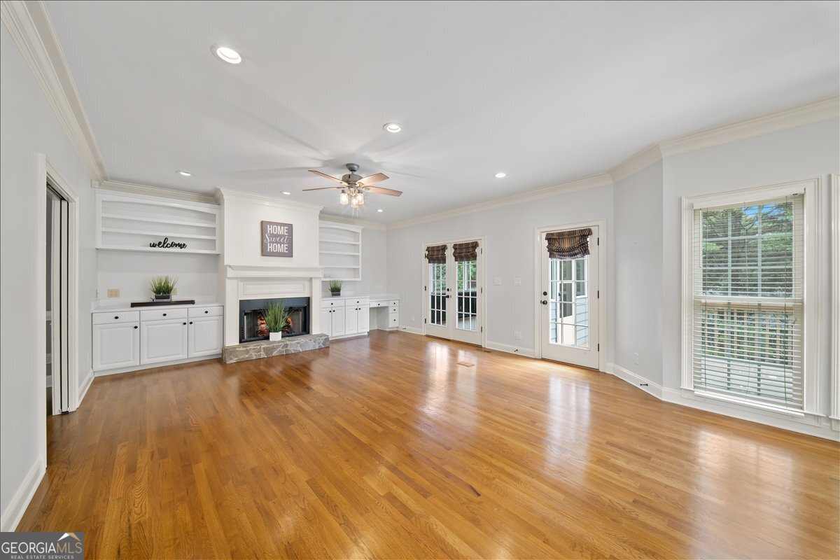 755 White Blossom CT