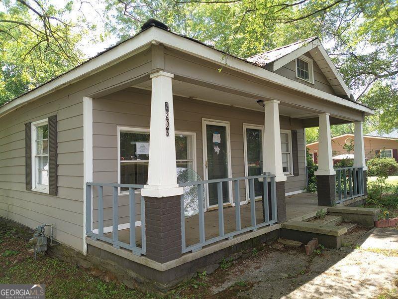 2205 Buchanan HWY