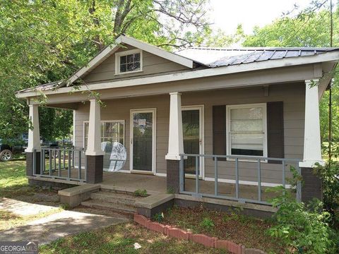 2205 Buchanan Cedartown GA 30125