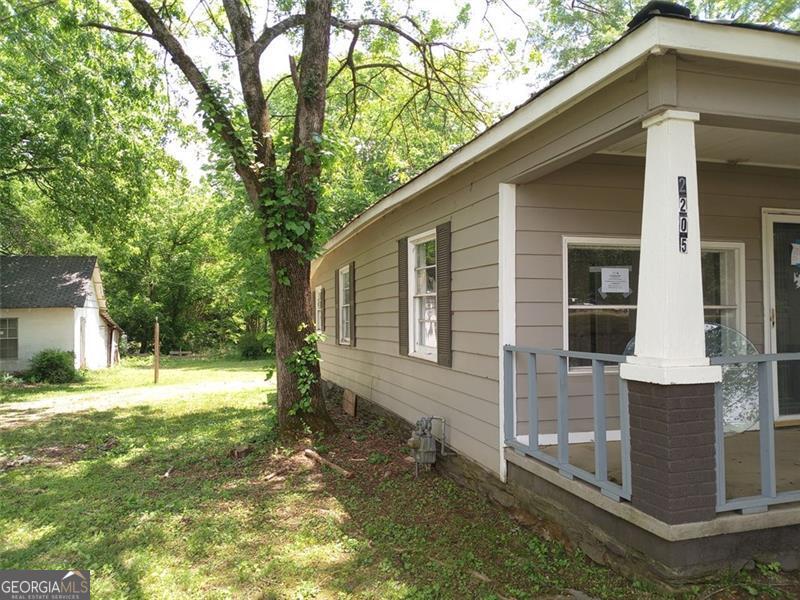 2205 Buchanan HWY